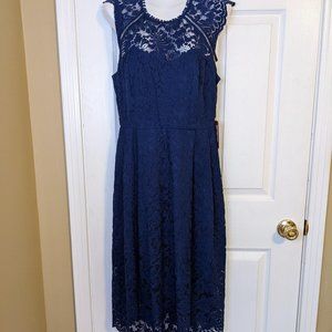 Vince Camuto Navy Lace Sleeveless Round Neckline Midi Dress - size 6 NWT